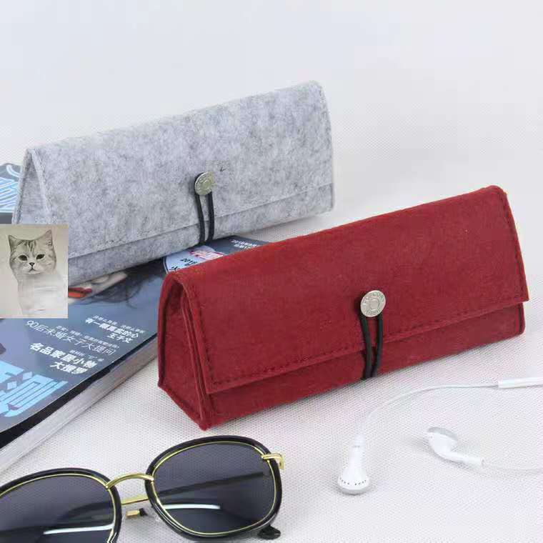 Felt pencil bags